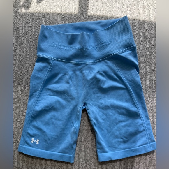 NWT Under Armour Light Blue Womens Compression Athletic Shorts - Picture 1 of 5